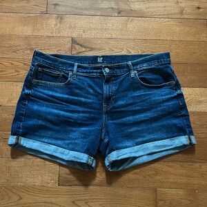GAP Denim Women's 5 inch length Cuff Jeans Short Medium Wash Size 14 / 32